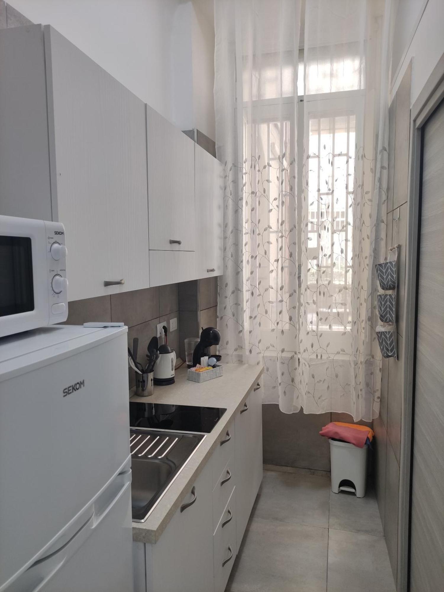 Apartamento Na' Stanza In Piazza Nápoles Exterior foto